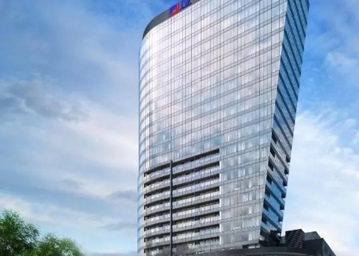 Hanza Tower Luxury Sauna Jacuzi Pool *